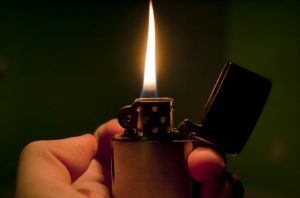 Zippo- Cháy trong mọi điều kiện thời tiết