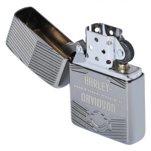 Bật lửa Zippo minh chứng cho sự trường tồn của thời gian