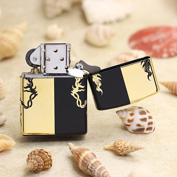 bật lửa zippo họa tiếc màu vàng đen