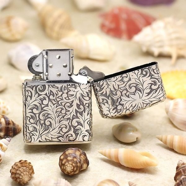 bật lửa zippo họa tiếc màu bạc