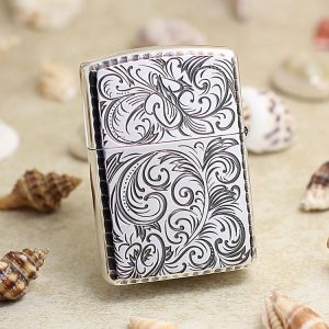 bật lửa zippo họa tiếc màu bạc