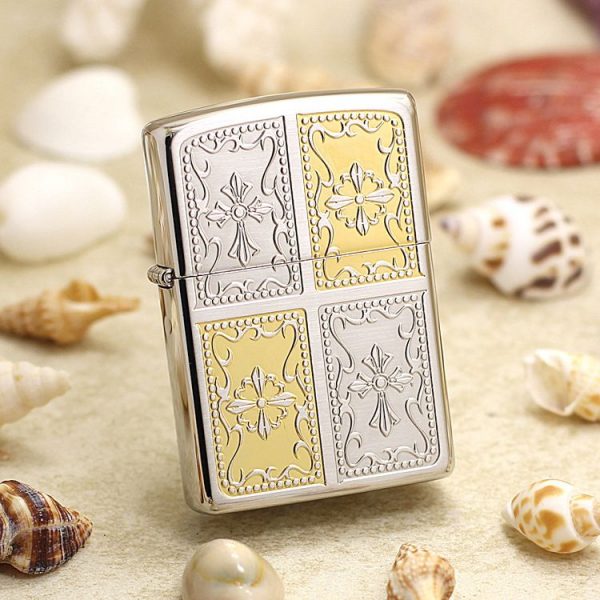 bật lửa zippo họa tiết màu vàng bạc