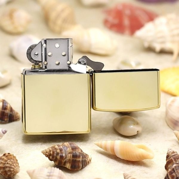 bật lửa zippo họa tiếc màu vàng