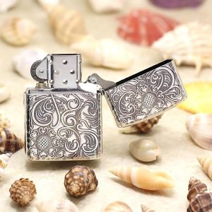 bật lửa zippo họa tiết màu bạc