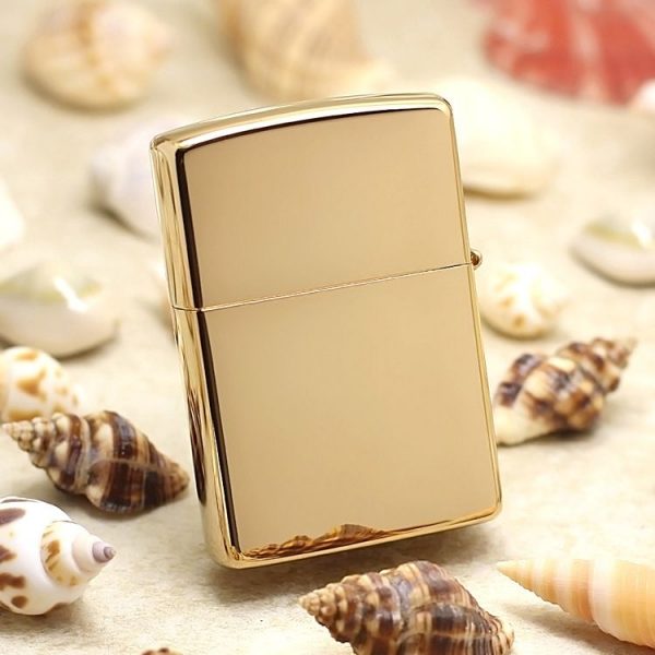 bật lửa zippo màu vàng