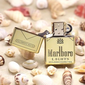 bật lửa zippo họa tiết màu vàng