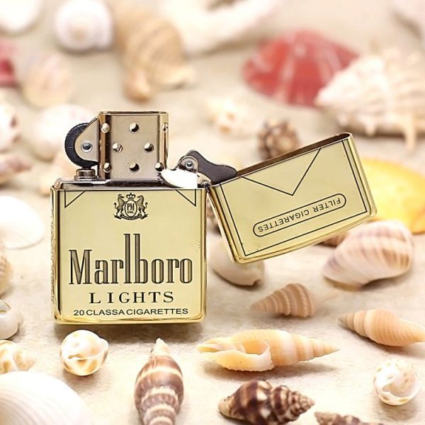 bật lửa zippo họa tiết màu vàng