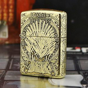 bật lửa zippo họa tiết màu vàng