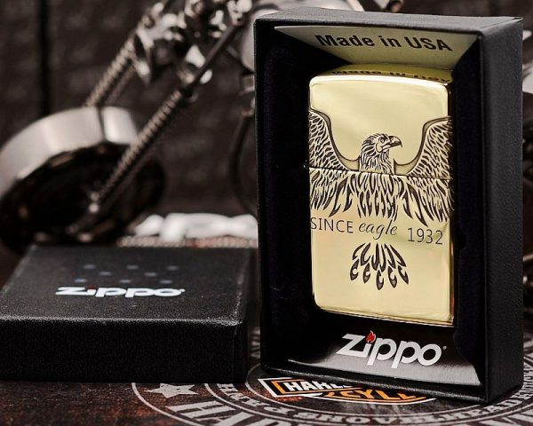 bật lửa zippo họa tiết màu vàng