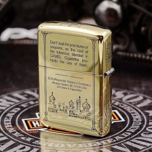 bật lửa zippo họa tiết màu vàng