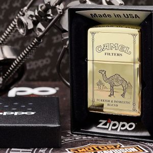 bật lửa zippo họa tiết màu vàng