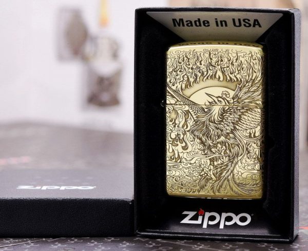 bật lửa zippo họa tiết màu vàng