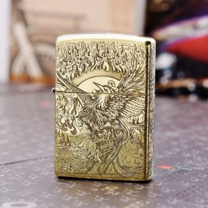 bật lửa zippo họa tiết màu vàng