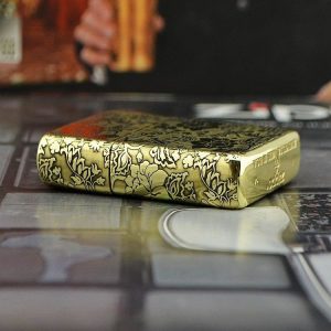 bật lửa zippo họa tiết màu vàng