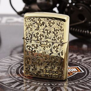 bật lửa zippo họa tiết màu vàng