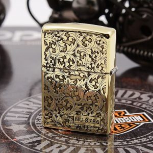 bật lửa zippo họa tiết màu vàng