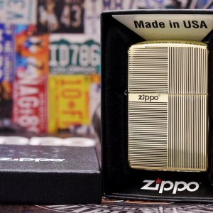 bật lửa zippo họa tiết màu vàng