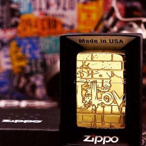 bật lửa zippo màu vang họa tiết chứ love