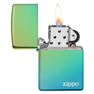 120 chiếc Zippo được mang lên sàn trình diễn thời trang